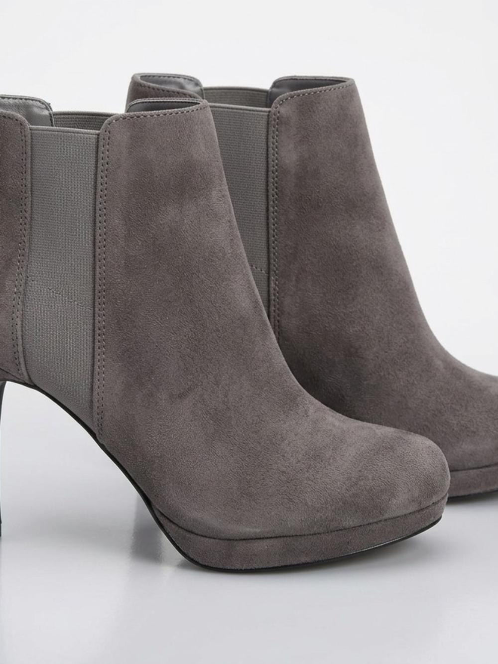 Apt. 9 Gray Suede Chelsea Ankle Boots